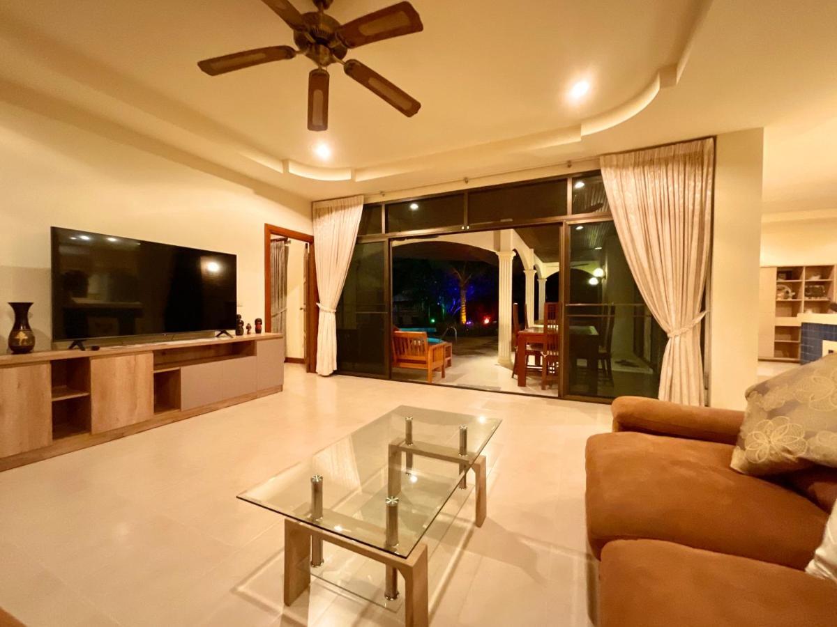Coconut Paradise Holiday Villas Пхукет Екстер'єр фото