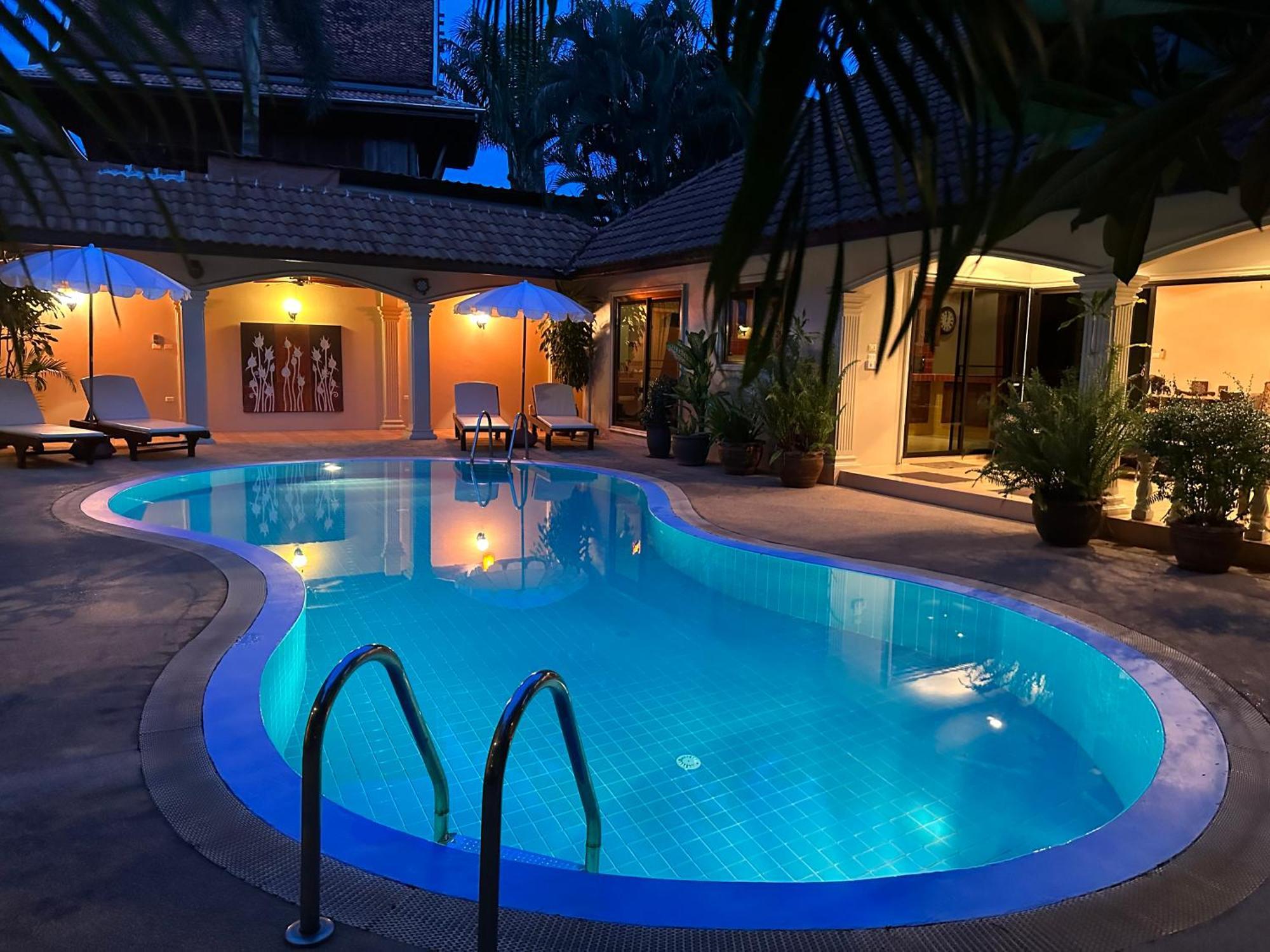 Coconut Paradise Holiday Villas Пхукет Екстер'єр фото