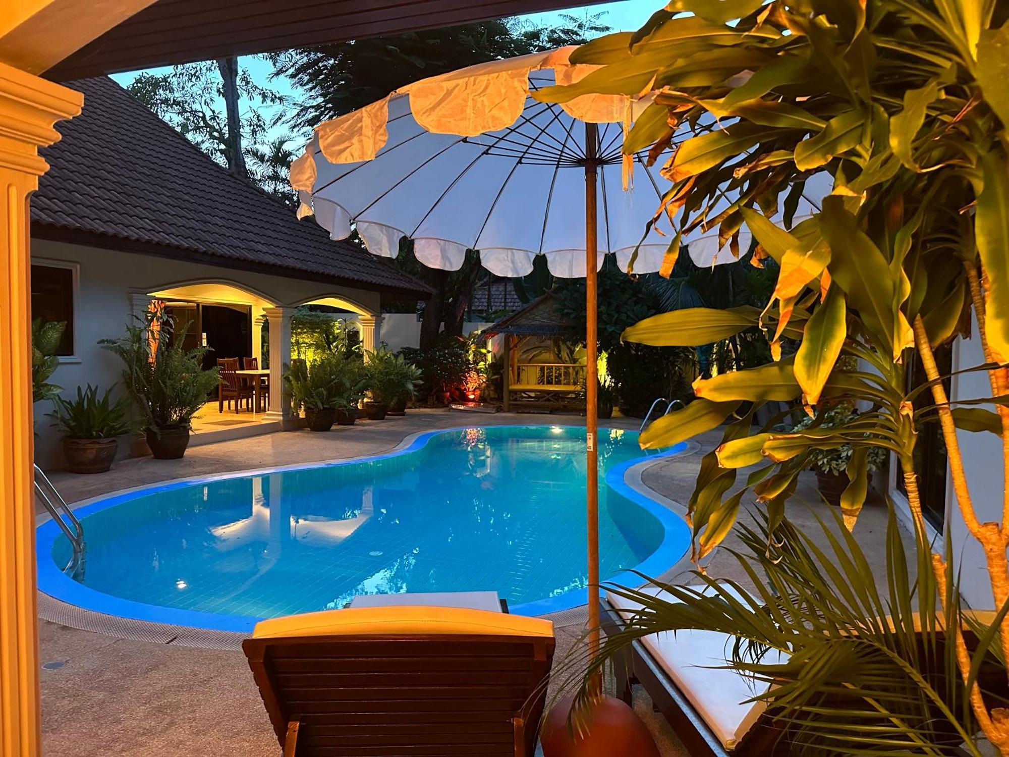 Coconut Paradise Holiday Villas Пхукет Екстер'єр фото