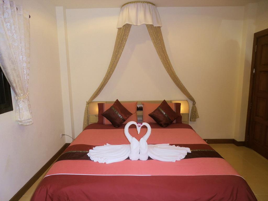 Coconut Paradise Holiday Villas Пхукет Номер фото